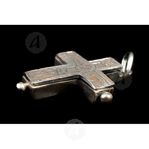 Ασημένιος Βιδωτός Σταυρός 925° με τον Εσταυρωμένο -  Κοσμήματα στο Athonian.gr